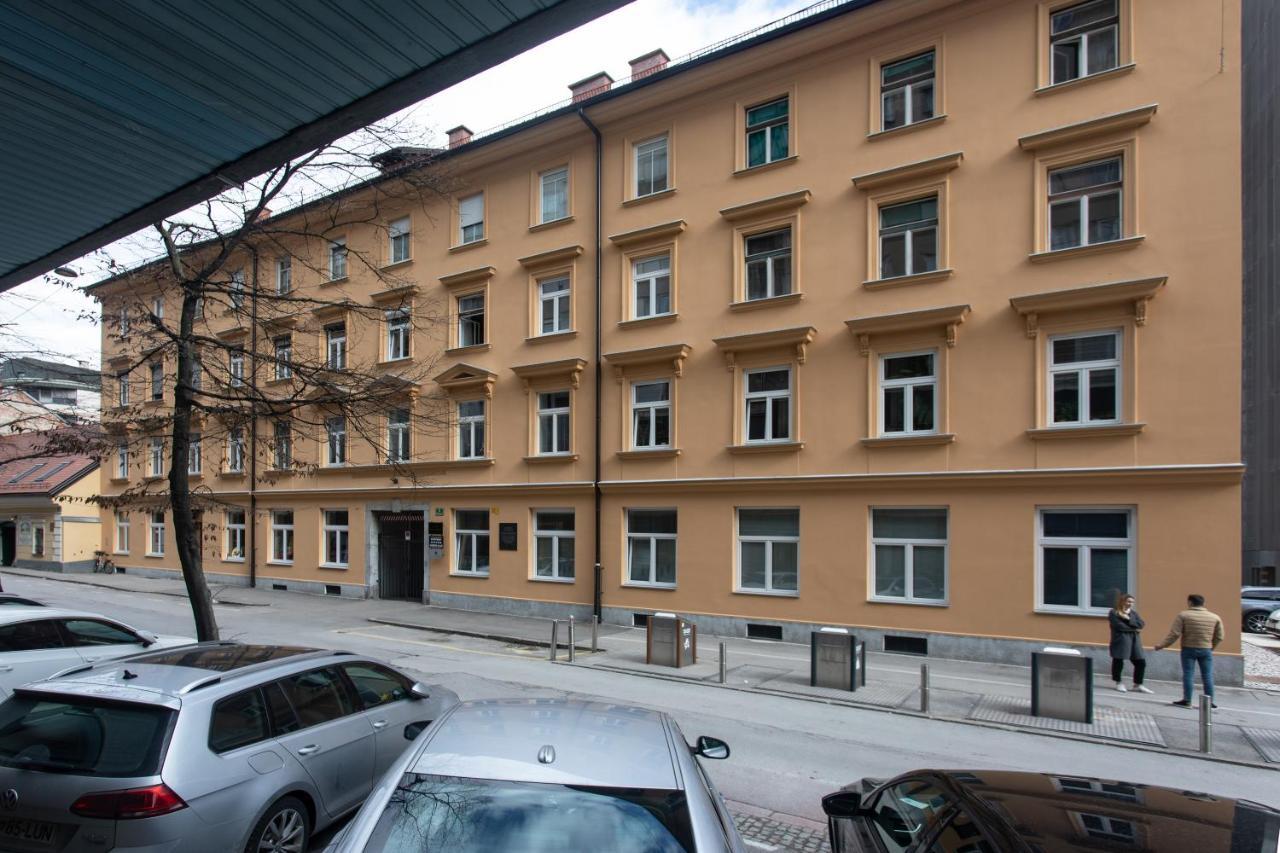 Apartment In Pub Kamera Klub Apatment-city Center Laibach